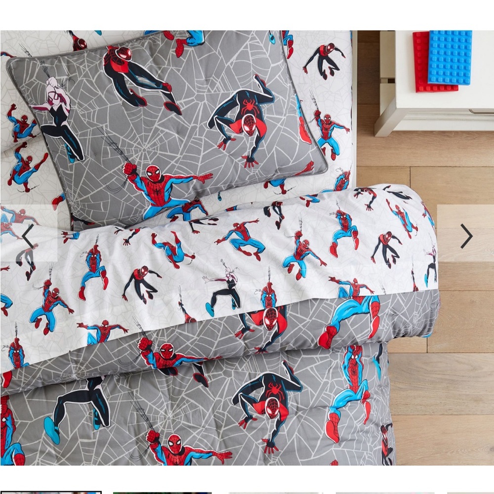 Pottery Barn Kids Marvel Spider-Man Glow-In-The-Dark Queen Bedding Set